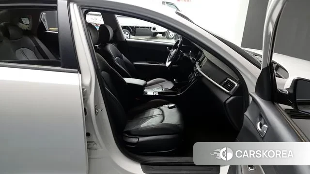 Kia The New K5 2nd generation 2018 Белый из Кореи, фото 2