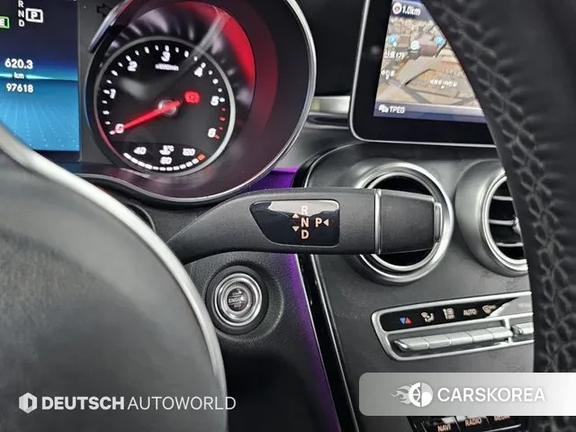 Mercedes-Benz C-Class W205 2019 Белый из Кореи, фото 2