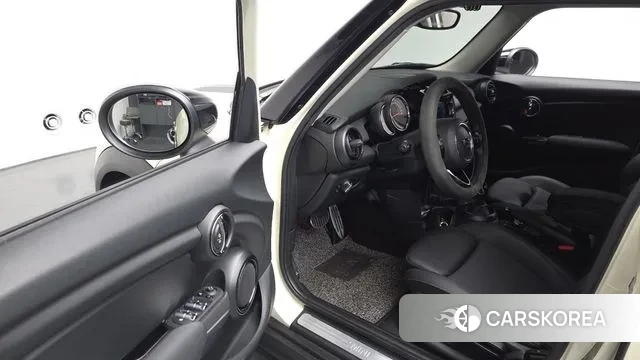 Mini Cooper 2020 Жемчужный цвет из Кореи, фото 2