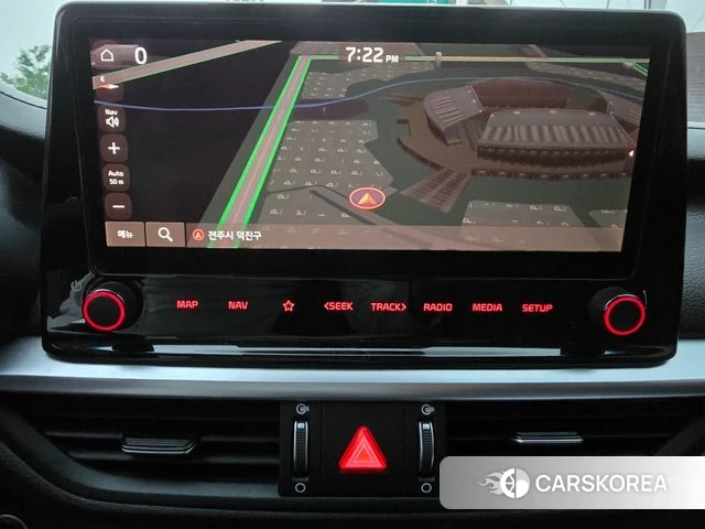Kia The New K3 2nd generation 2022 Белый из Кореи, фото 2