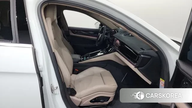 Porsche Panamera (972) 2024 Белый из Кореи, фото 2