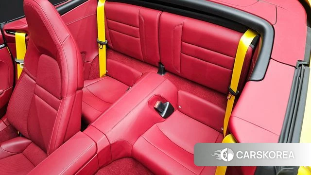 Porsche 911(992) 2023 Желтый из Кореи, фото 2