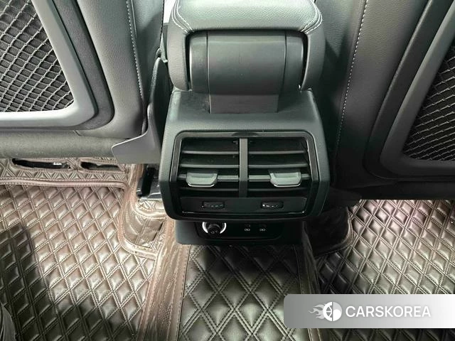 Audi Q3 2023 Черный из Китая, фото 2