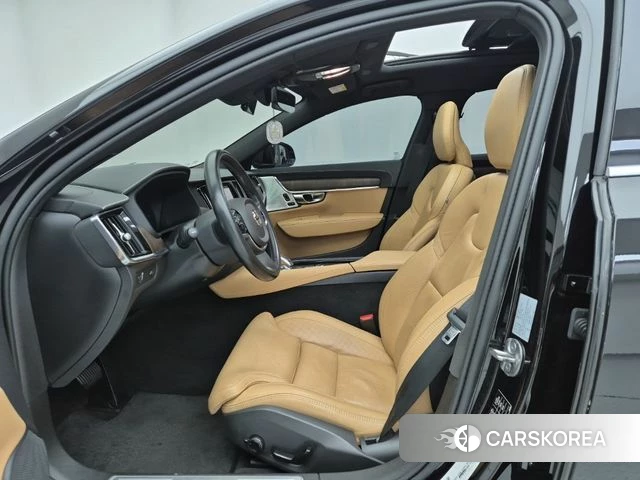 Volvo S90 2022 Черный из Кореи, фото 2