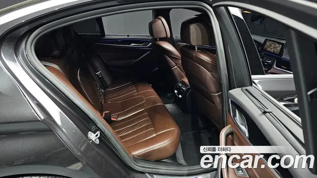 BMW 5 Series (G30) id 2717826 из Кореи 2