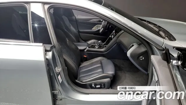 BMW 8 Series (G15) 2023 Серый из Кореи, фото 2