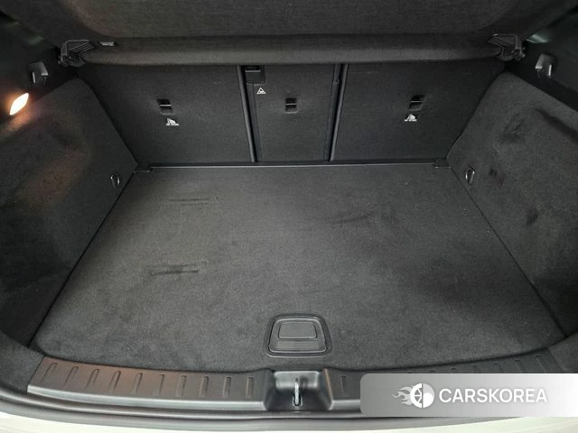 Mercedes-Benz GLA - Class H247 2023 Белый из Кореи, фото 2