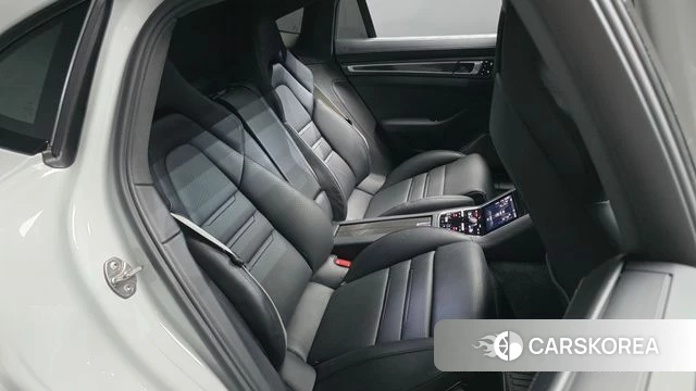 Porsche Panamera (971) 2020 Белый из Кореи, фото 2