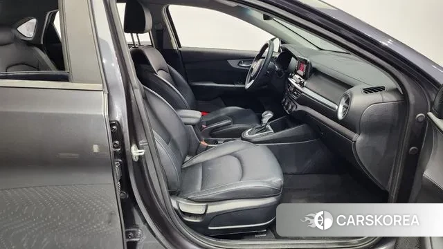 Kia The New K3 2nd generation 2021 Серый из Кореи, фото 2