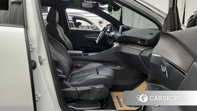 Peugeot 3008 second generation 2024 Белый из Кореи, фото 2