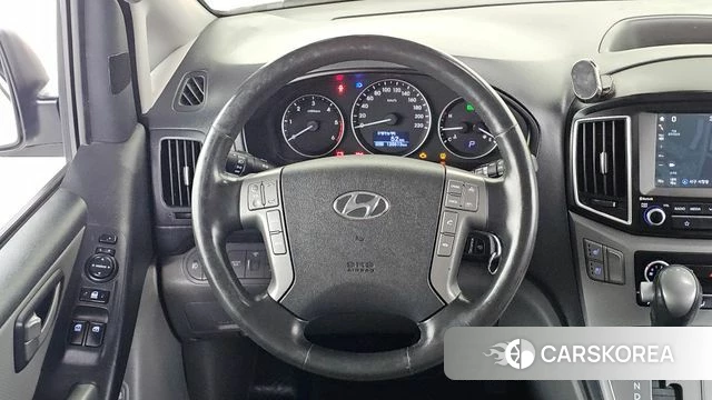Hyundai The New Grand Starex 2018 Белый из Кореи, фото 2