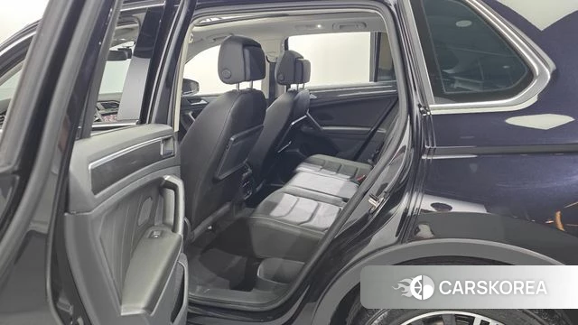 Volkswagen Tiguan second Generation 2020 Черный из Кореи, фото 2