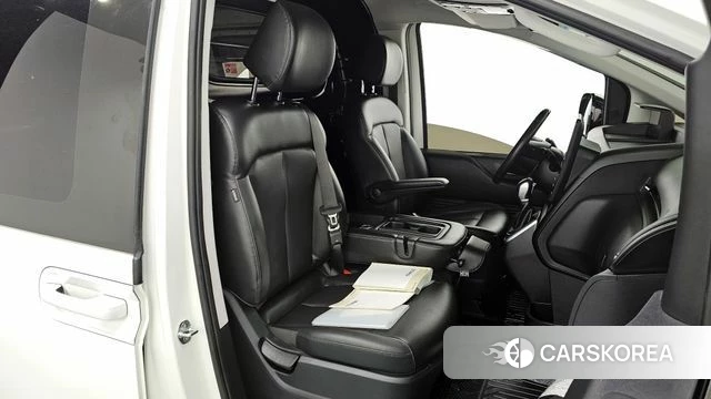 Hyundai Staria 2021 Белый из Кореи, фото 2