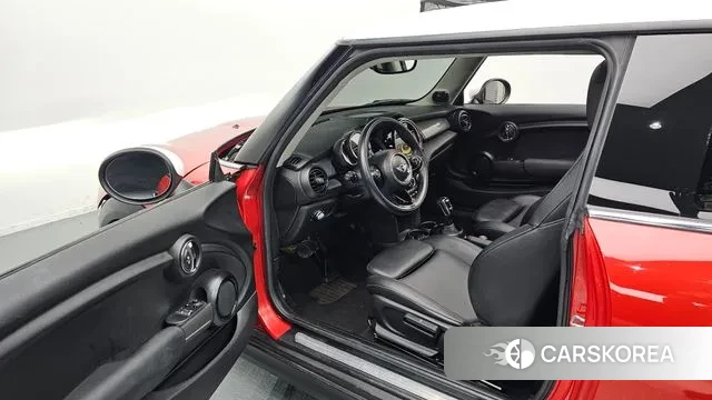 Mini Cooper D 2018 Красный из Кореи, фото 2