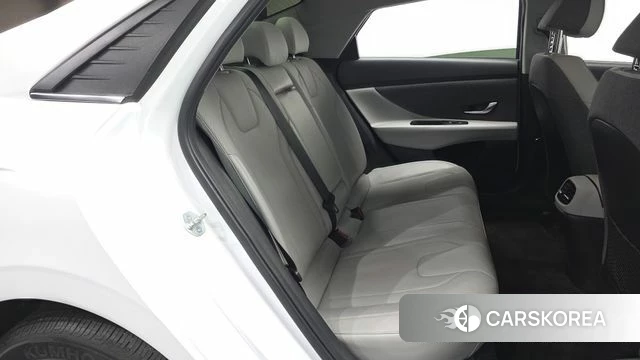 Hyundai Avante (CN7) 2023 Белый из Кореи, фото 2