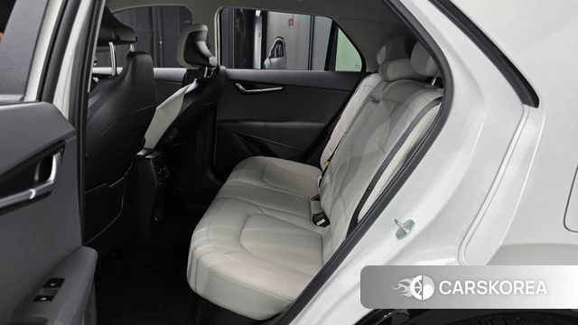 Kia Di Ol Nu Niro 2024 Белый из Кореи, фото 2
