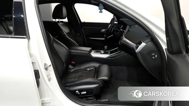 BMW 3 Series (G20) 2022 Белый из Кореи, фото 2