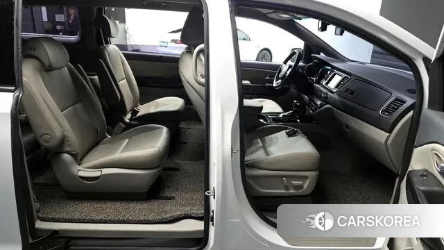 Kia The New Carnival 2018 Белый из Кореи, фото 2