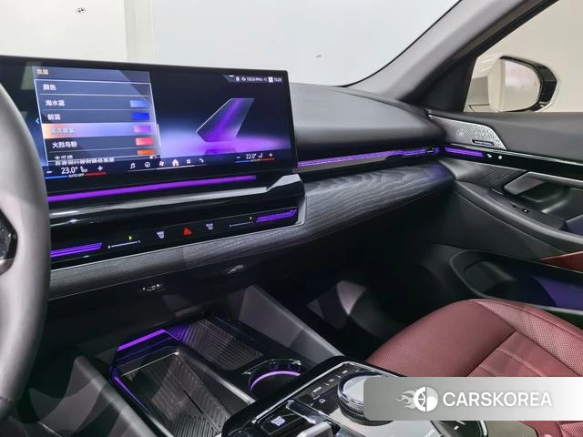 BMW 5 series 2024 Белый из Китая, фото 2