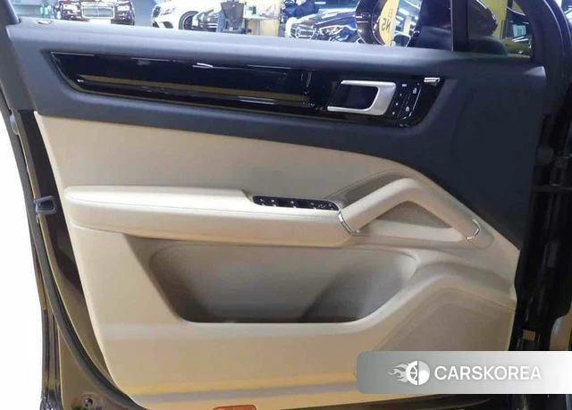 Porsche Cayenne (PO536) 2019 Коричневый из Кореи, фото 2