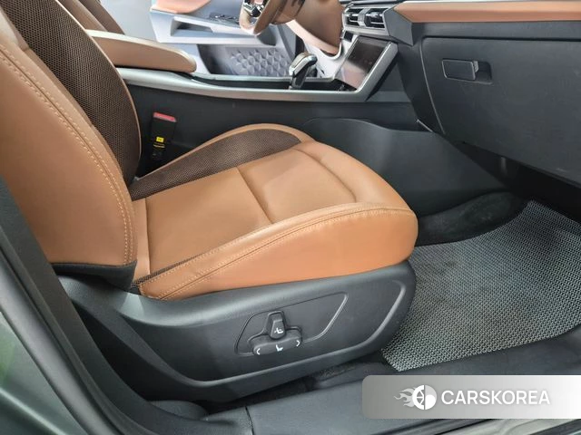 Ssangyong The New Torres 2024 Темно-зеленый из Кореи, фото 2