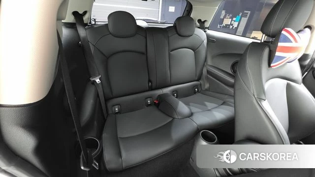Mini Cooper 2021 Серебряный двухцветный из Кореи, фото 2