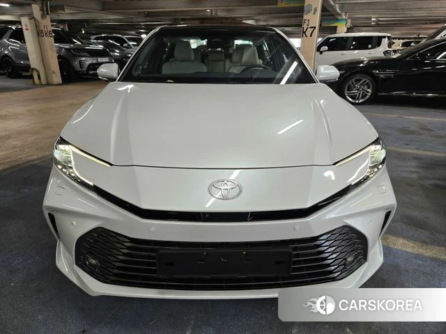 Toyota Camry (XV80) 2026 Белый из Кореи, фото 2