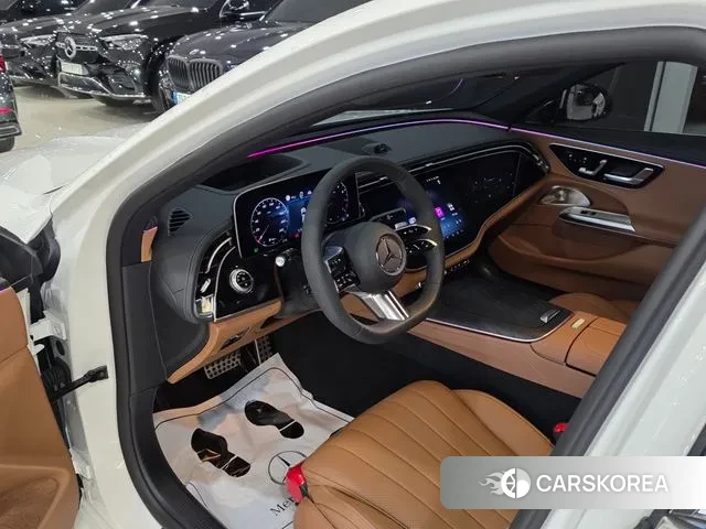 Mercedes-Benz E-Class W214 2025 Белый из Кореи, фото 2