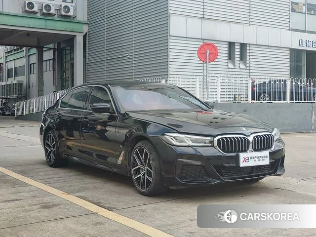 BMW 5 series 2021 Черный из Китая, фото 2
