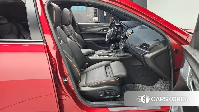 Cadillac CT4 2020 Красный из Кореи, фото 2