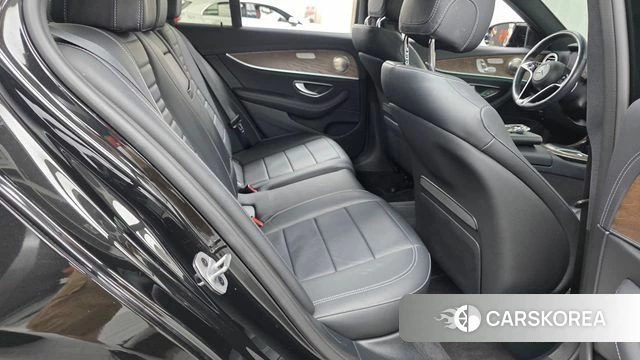 Mercedes-Benz E-Class W213 2020 Черный из Кореи, фото 2