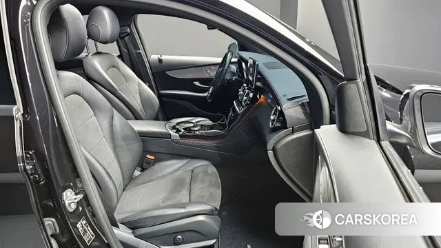 Mercedes-Benz GLC-Class X253 2019 Черный из Кореи, фото 2
