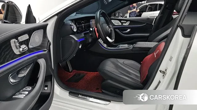 Mercedes-Benz CLS-Class C257 2023 Белый из Кореи, фото 2