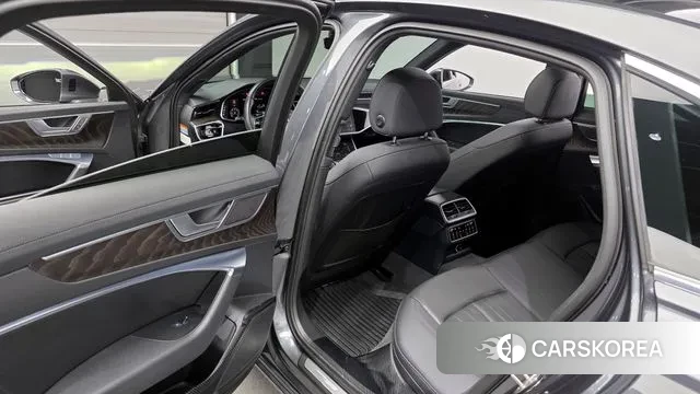 Audi A6 (C8) 2020 Серый из Кореи, фото 2