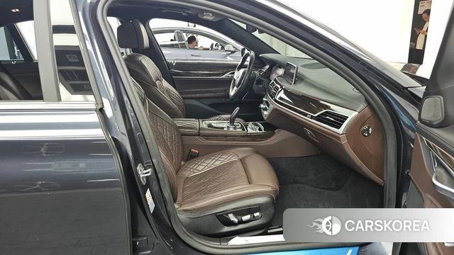 BMW 7 Series (G11) 2019 Серый из Кореи, фото 2