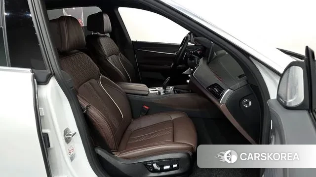 BMW 6 Series GT (G32) 2022 Белый из Кореи, фото 2