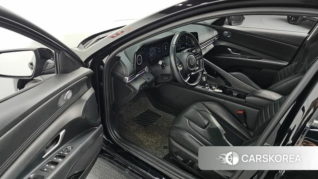 Hyundai Avante (CN7) 2022 Черный из Кореи, фото 2