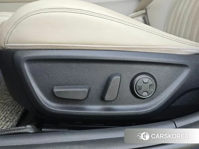 Genesis G70 2019 Синий из Кореи, фото 2