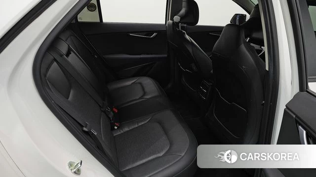 Kia Di Ol Nu Niro 2022 Белый из Кореи, фото 2