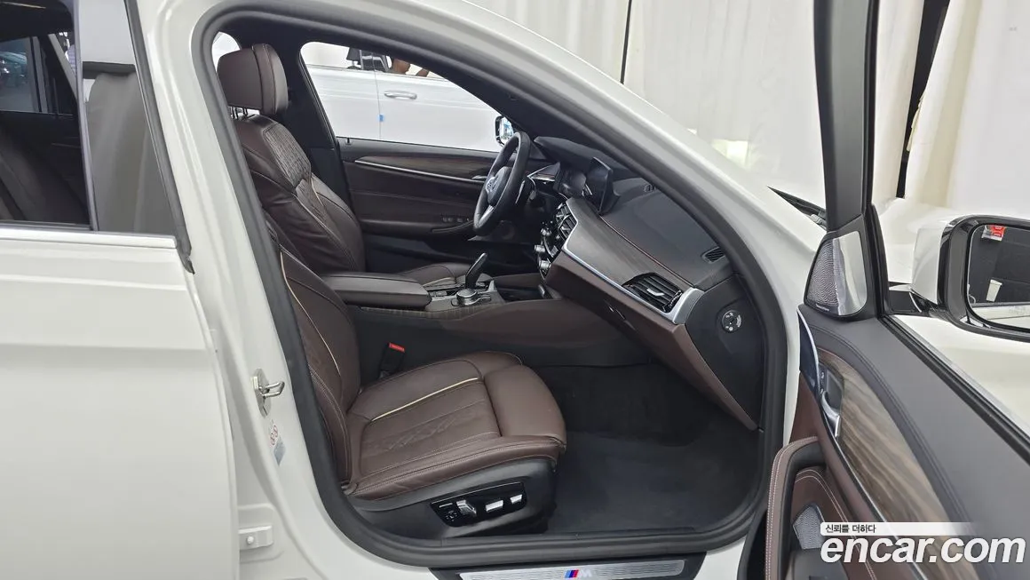 BMW 5 Series (G30) id 2124126 из Кореи 2