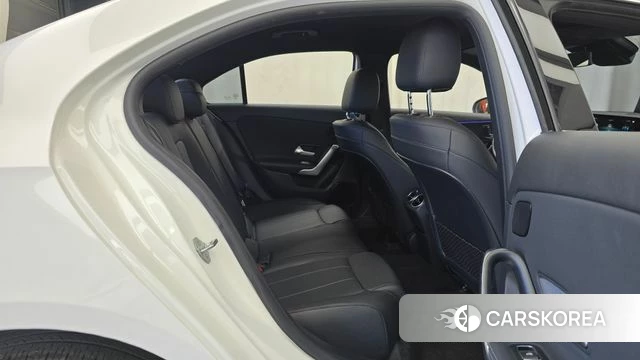 Mercedes-Benz A-Class W177 2020 Белый из Кореи, фото 2