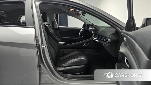 Hyundai The New Avante (CN7) 2023 Серый из Кореи, фото 2