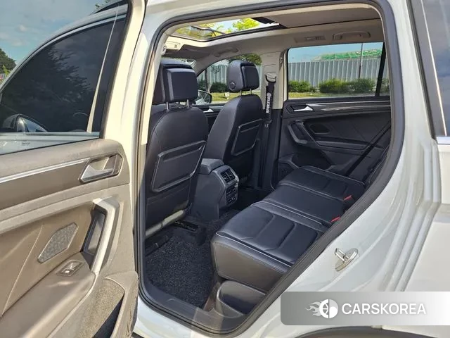 Volkswagen Tiguan second Generation 2020 Белый из Кореи, фото 2