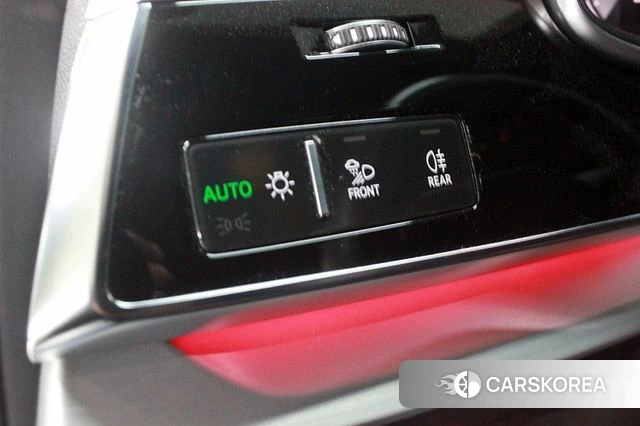 Audi Q8 (4M) 2022 Белый из Кореи, фото 2