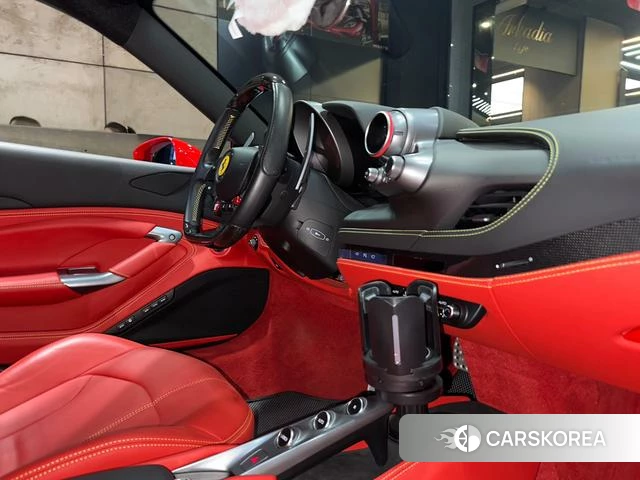 Ferrari F8 2023 Красный из Китая, фото 2