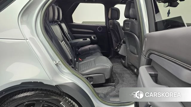 Land Rover Discovery 5 2023 Серебряный из Кореи, фото 2
