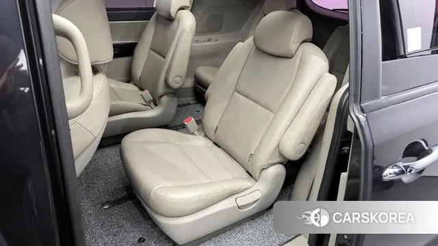 Kia The New Carnival 2018 Серый из Кореи, фото 2