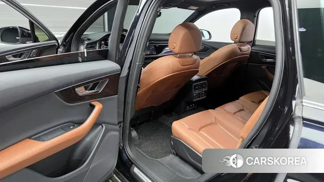 Audi Q7 (4M) 2021 Черный из Кореи, фото 2