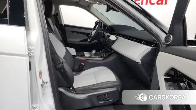 Land Rover Range Rover Evoque 2nd Generation 2025 Белый из Кореи, фото 2