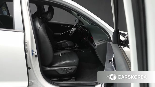 Kia Di Ol Nu Niro 2022 Белый из Кореи, фото 2